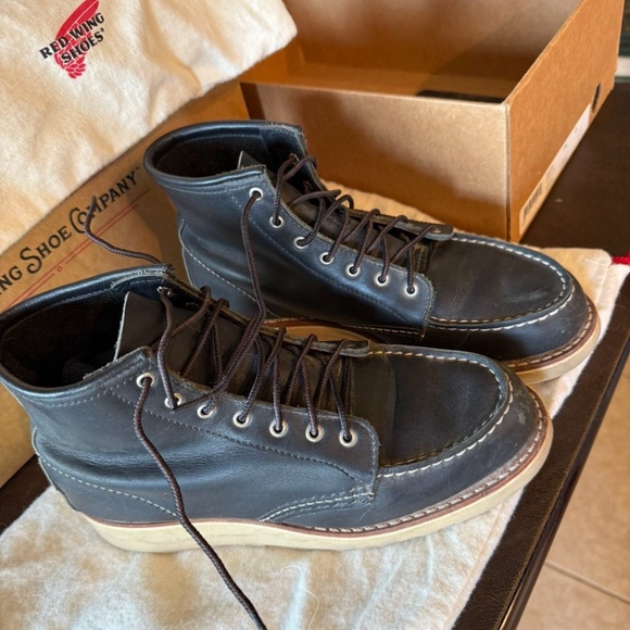 Red Wing Shoes Dark Leather Boots
